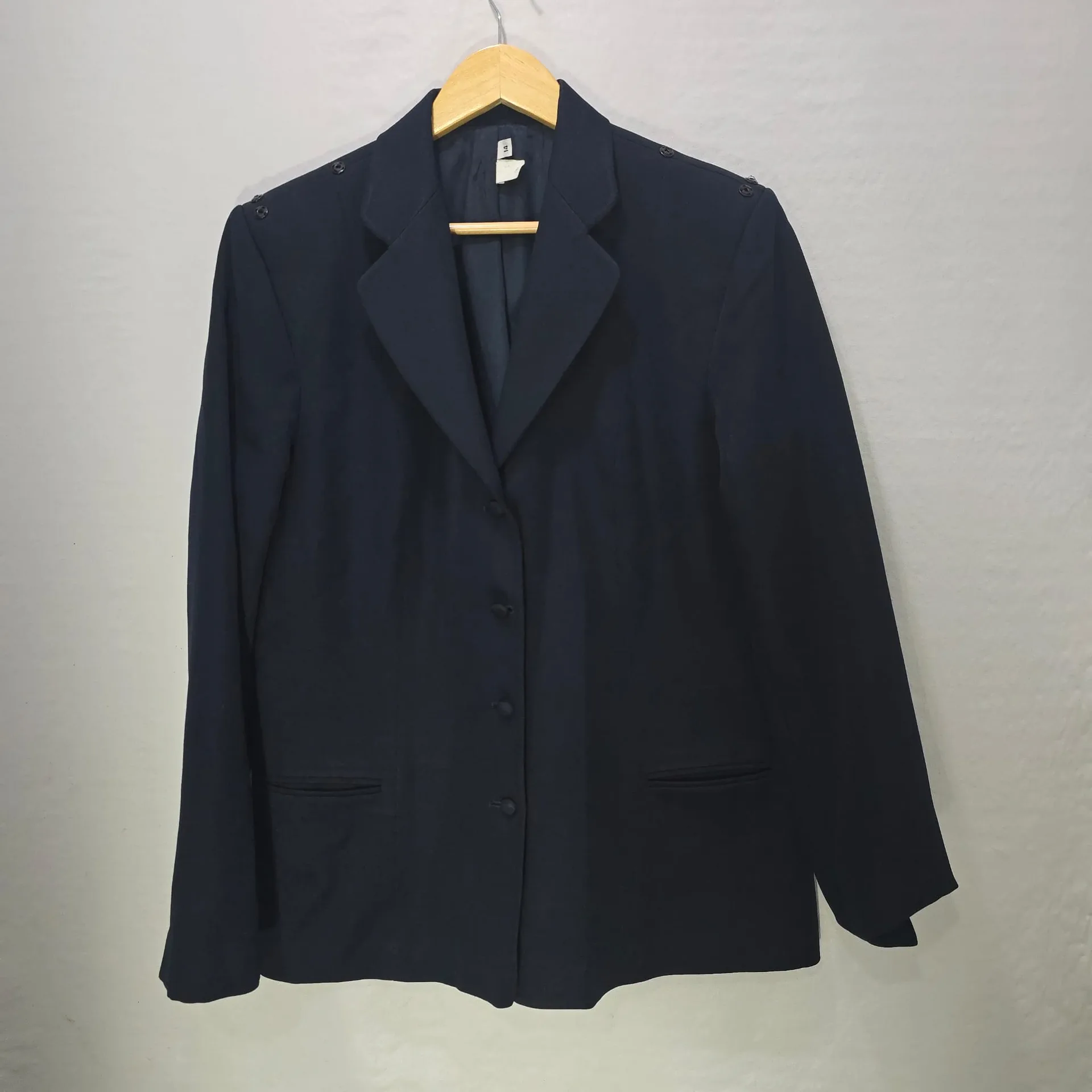Saco de Uniforme Talle 14 UTY International con Hombreras